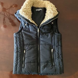 Brand New Puffer Vest with Hood Soft Lightweight Black Size Small Be Cool brand